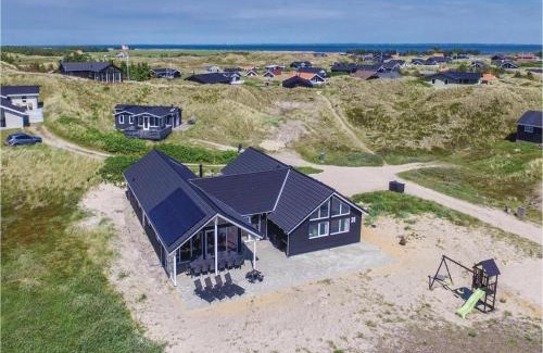 Haurvig House | Awesome Home In Hvide Sande With Sauna