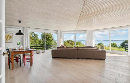 Kalundborg House | Awesome Home In Kalundborg With Wifi