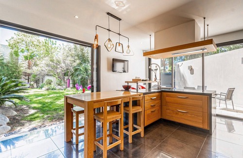 Les Baumettes House | Awesome home in Marseille with WiFi