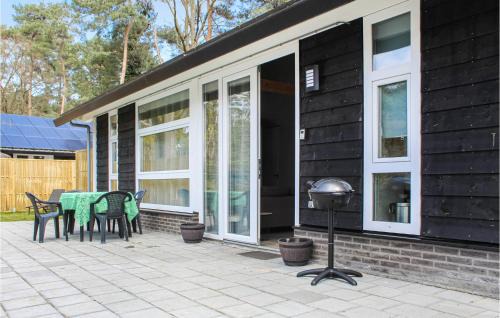 Langstraat House | Awesome Home In Meijel With Sauna