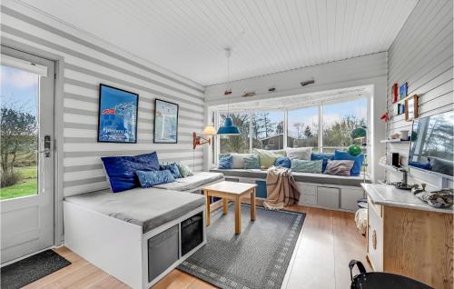 Mesinge House | Awesome Home In Mesinge With Wifi