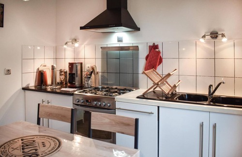 Paimpol House | Awesome home in Paimpol with kitchen
