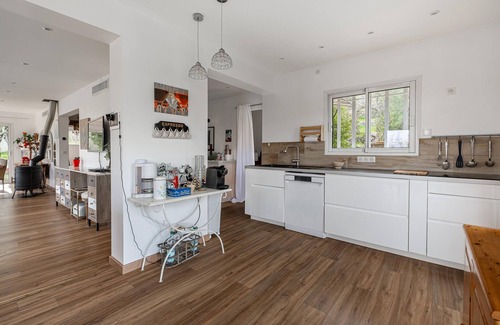 Peymeinade House | Awesome home in Peymeinade with WiFi