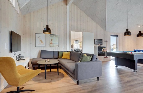 Mommark Strand House | Awesome home in Sydals with sauna