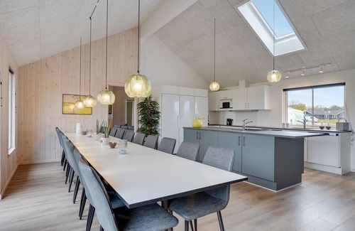 Mommark Strand House | Awesome home in Sydals with sauna