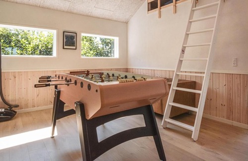 Skaven Strand House | Awesome home in Tarm w/ Sauna, WiFi and 4 Bedrooms