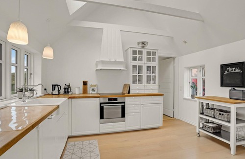 Vorupør House | Awesome home in Thisted with kitchen