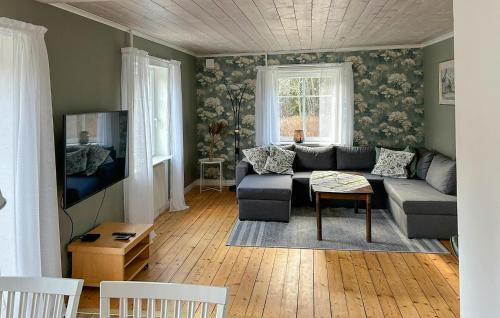 Odeshog Municipality House | Awesome Home In Tranås With Sauna