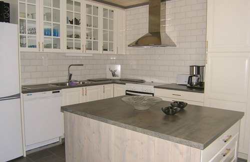 Kvanarp House | Awesome home in Vittaryd with sauna