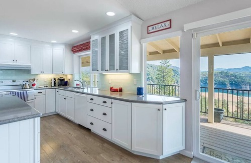 Lakehead House | Awesome Lakeview Home, 4 Bedrooms, 3 Bath - Shasta Lakeshore Retreat #18