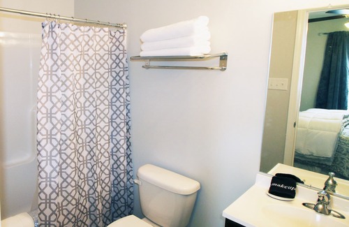 Lake Charles House | Awesome Location 2 Bedroom 2.5 Bath/Dog Friendly - 511B
