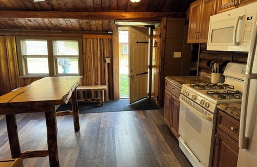 Pittsburg Cabin | Awesome Log Cabin on the 1st Connecticut Lake!