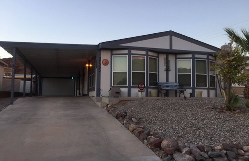 Parker Strip House | Awesome LONG TERM Snowbird Rental Spacious 2 Bedroom 2 Bath Mobilehome