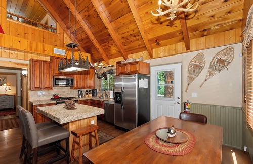 Fox Farm Cabin | Awesome rec room and central AC in main cabin. stay cool, my friends!