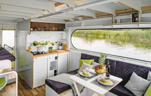 Havelsee Boat Rental | Awesome Ship In Havelsee Ot Kützkow