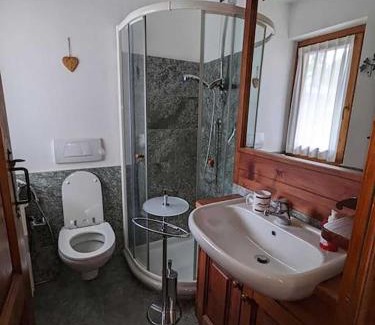 Courmayeur Apartment | Awesome three bedroom apartment in Courmayeur