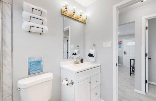 Twin Lakes House | Awesome Two Bedroom Family Upper Unit in Denver