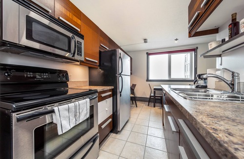 North Central Edmonton Condo | Awesome view, clean stylish decor, and undergound parking