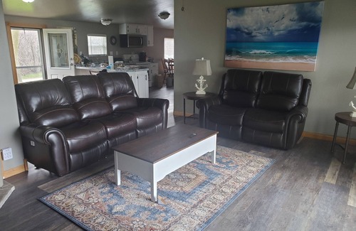 Abrams House | Awesome Waterfront Views, with all the comforts of home.