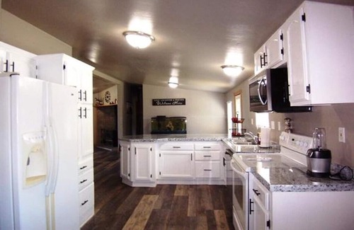Abrams House | Awesome Waterfront Views, with all the comforts of home.