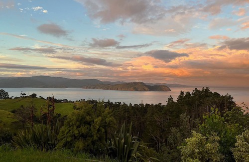 Orua Bay House | Awhitu Paradise - The best view on the Peninsula