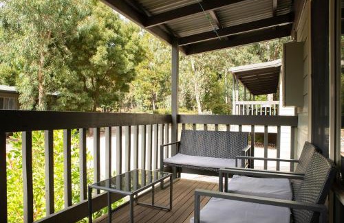 Halls Gap Villa | Awonga Cottages - Protea 2Br