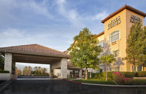 Ontario Hotel | Ayres Suites Ontario at the Mills Mall - Rancho Cucamonga