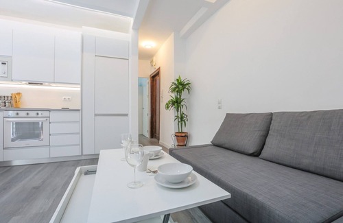 Nervion House | Azahar Gran Plaza - Apartment In Sevilla