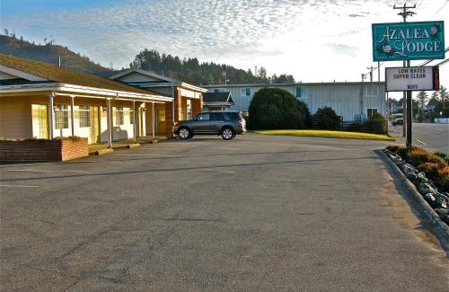 Gold Beach Hotel | Azalea Lodge