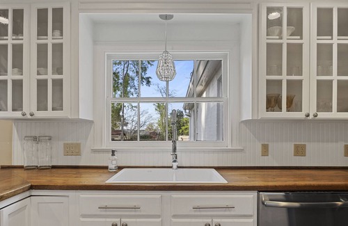 Tyler House | Azalea Trail Home With Gameroom
