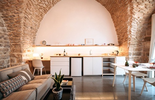 Artists Colony Apartment | Azamra Inn Tzfat