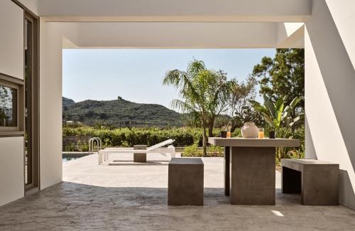 Alikanas House | Azera Suites