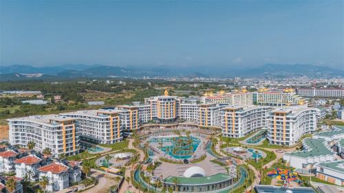 Turkler Apartment | Azura World Turkler modern 1 Bedroom apartment with pool view