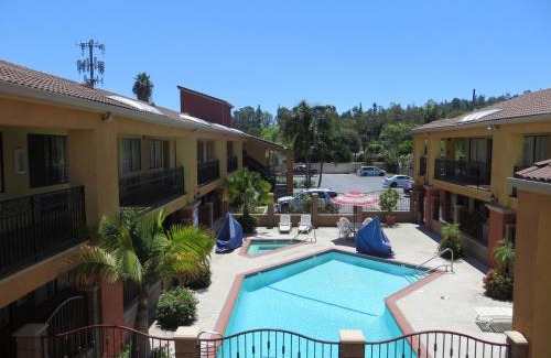 Valinda Hotel | Azusa Inn