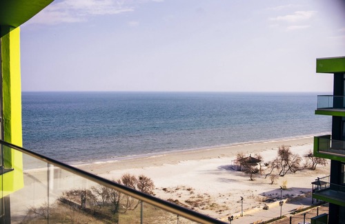 Mamaia-Sat Apartment | Azzurro Apartment - Alezzi Beach Resort - 2 Deluxe Rooms - Pe Malul Marii