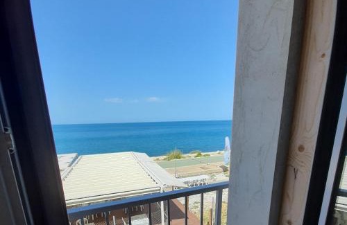 Marina di San Vito Bed & Breakfast | Azzurromare