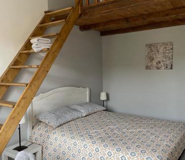Montfrin House | Bâtisse au cœur d'un vignoble