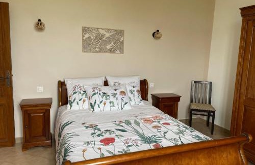 Montfrin House | Bâtisse au cœur d'un vignoble
