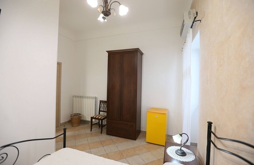 San Simone Bed & Breakfast | B&B 'A casa di Silvia': Family Welcoming and Relaxation near Gallipol, Salento
