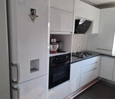 Petrosani Apartment | B&B Apartment