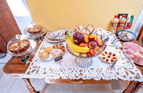 L'Aquila Bed & Breakfast | B&B BONE NOVELLE dimora storica palazzo zuzi
