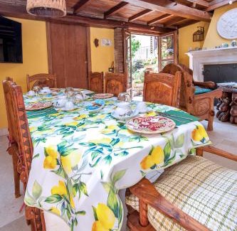 L'Aquila Bed & Breakfast | B&B BONE NOVELLE dimora storica palazzo zuzi