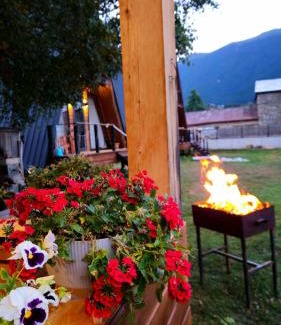 Bagvdanari Villa | B&B Cottage in Mestia