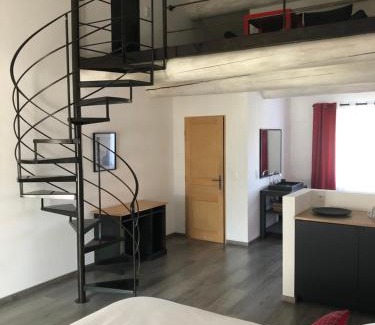 Robion Bed & Breakfast | B&B dans Mas en pierres