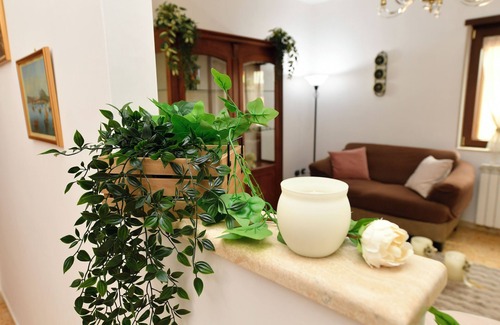 Torre del Greco Bed & Breakfast | B&B Family, perfect for reaching Pompei, Ercolano, Sorrento, Naples and Vesuvius