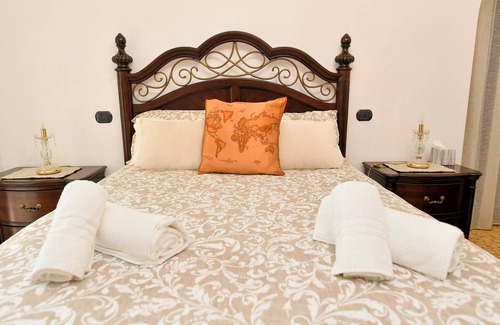 Torre del Greco Bed & Breakfast | B&B Family, perfect for reaching Pompei, Ercolano, Sorrento, Naples and Vesuvius