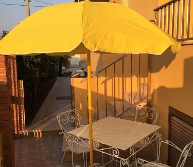 Caucana-finaiti-casuzze-finaiti Nord Bed & Breakfast | B&B Fiori Gialli Caucana