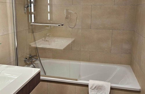 Saint-Pierre-en-Faucigny Hotel | B&B HOTEL Saint-Pierre-en-Faucigny Bonneville