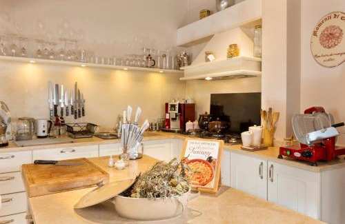 Acquaviva Bed & Breakfast | B&B La Casa di Assunta
