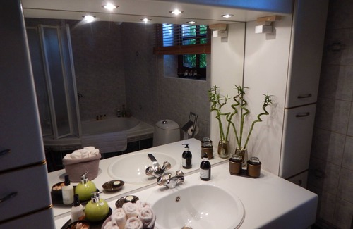 Cuesmes Bed & Breakfast | B&B La Chrysalide